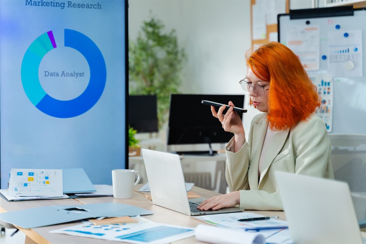 12 Smart Businesses That Are Winning More Customers With AI Voice Agents (Starting Now)